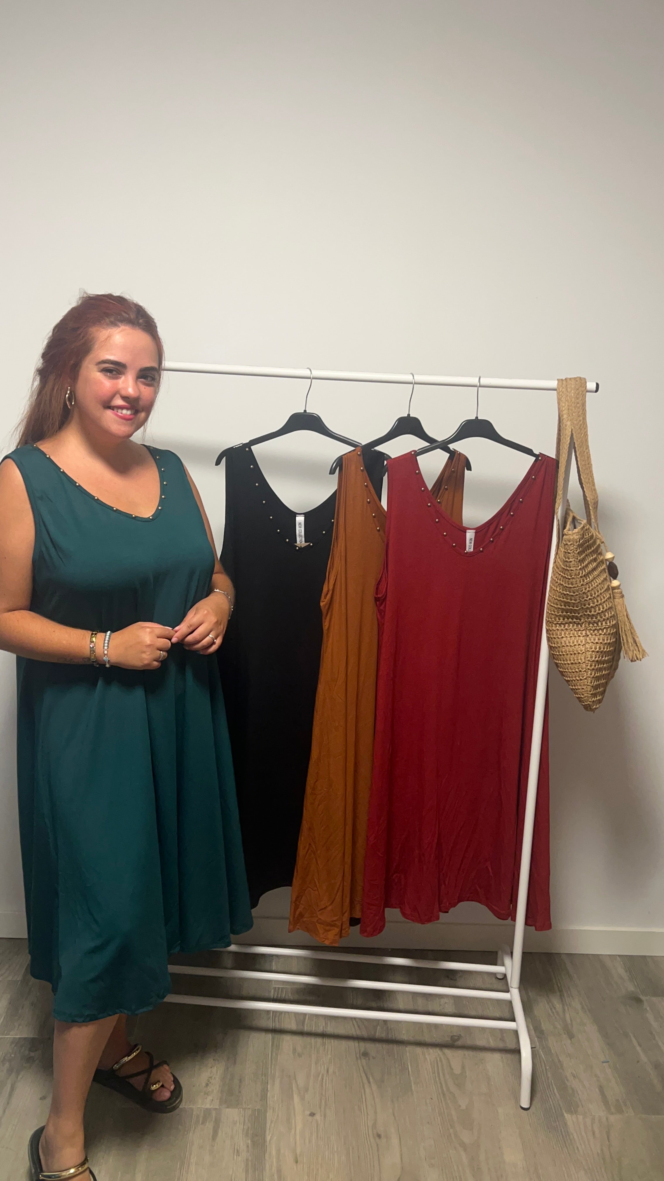 Vestido midi tachuela