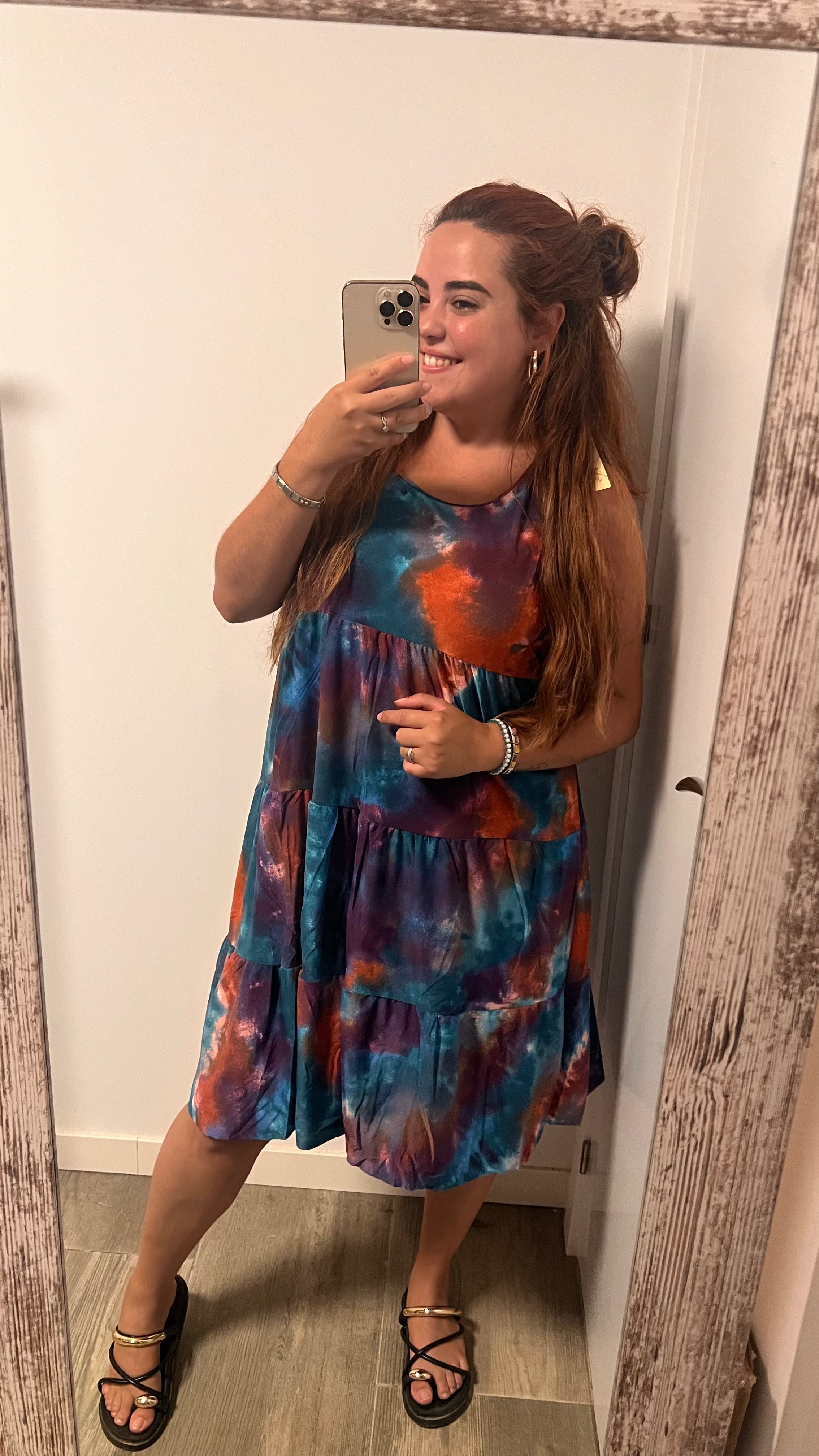 Vestido Rocío tie-dye azul turquesa naranja morado